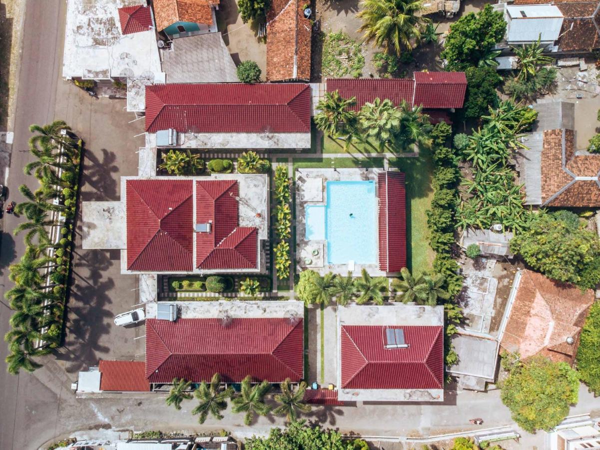 Sunrise Resort Batukaras Dış mekan fotoğraf